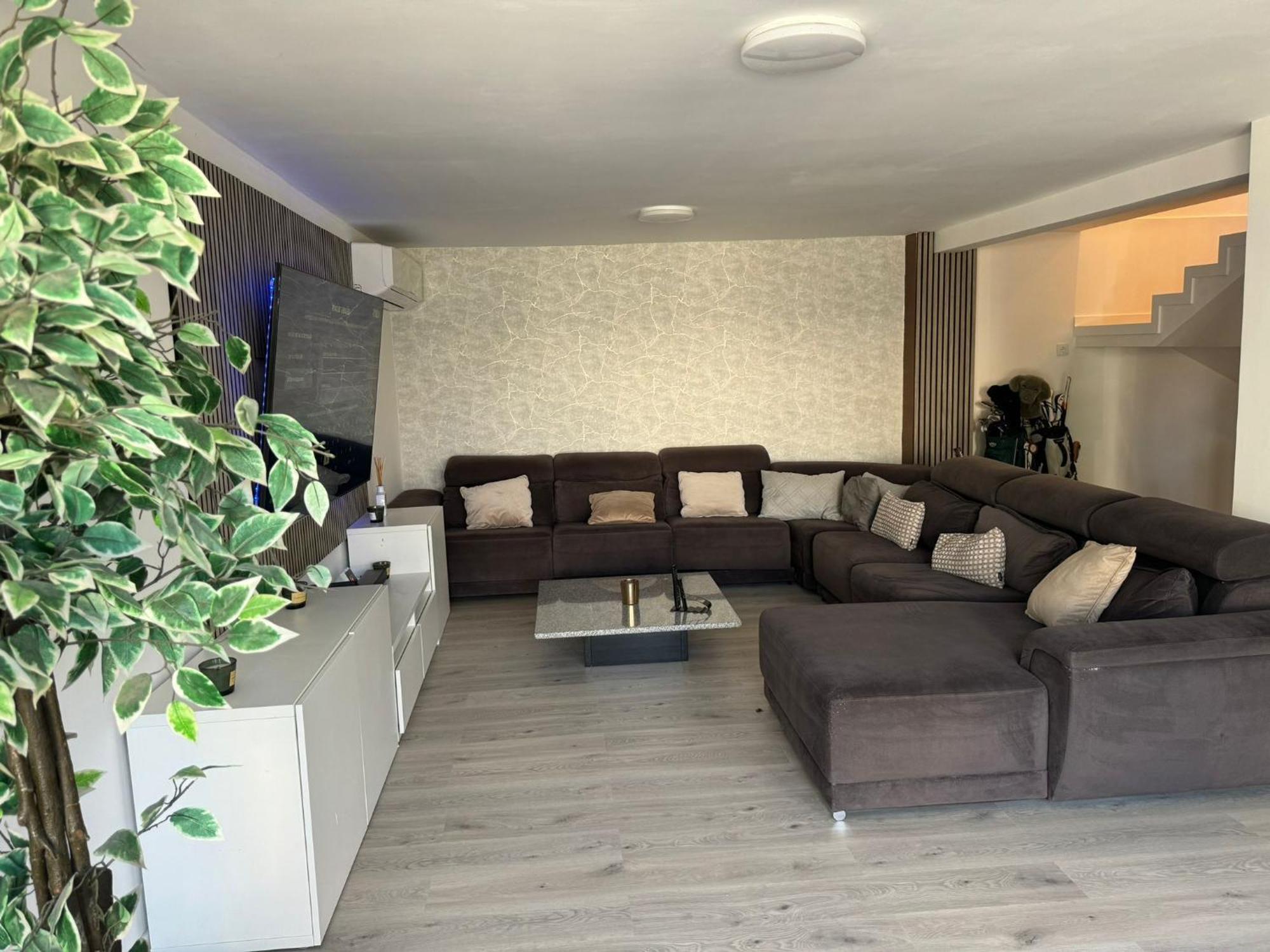 Aroeira Tropical Villa - Omega Charneca  Eksteriør billede